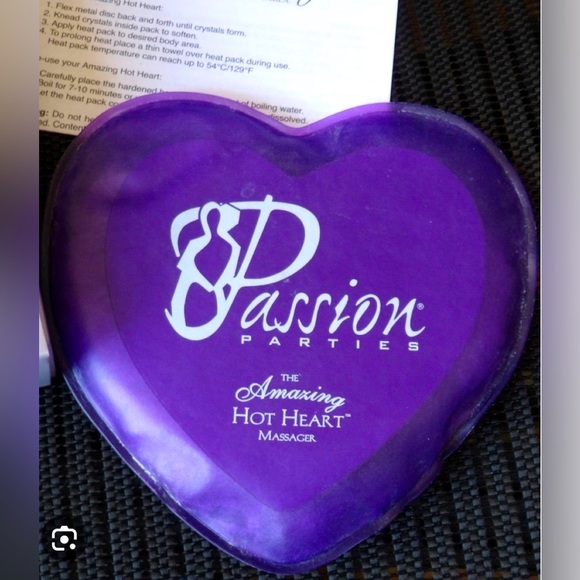 Nuxe Paris Toning Mist & Passion Parties Warming Massager - Picture 6 of 6